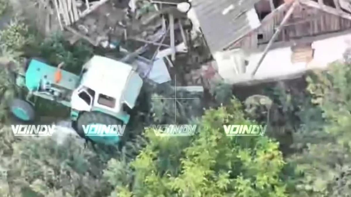 Операторы БпЛА 1461 мотострелкового полка 36 армии группировки войск «Восток» продолжают выявлять и уничтожать малые группы противника на Запорожском направлении