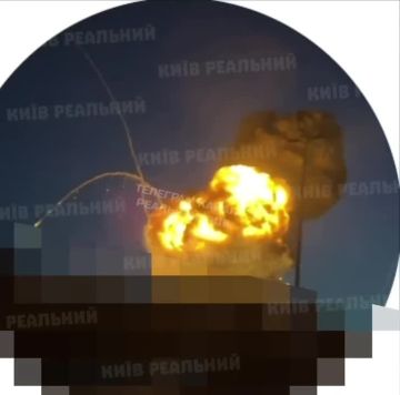 В Киеве сгорел склад БК. ЗАПОРОЖСКИЙ ФРОНТ