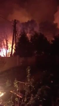 Кадры вблизи эпицентра взрыва склада БК в Киеве