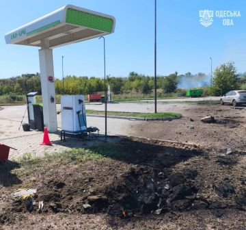 Поражена АЗС в Одесской области: повреждены газовая колонка и автомобиль