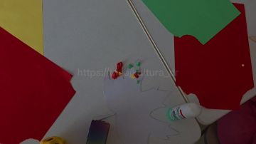 Сегодня в кружке прикладного и декоративного творчества "Лисёнки" прошло увлекательное занятие на осеннюю тематику!