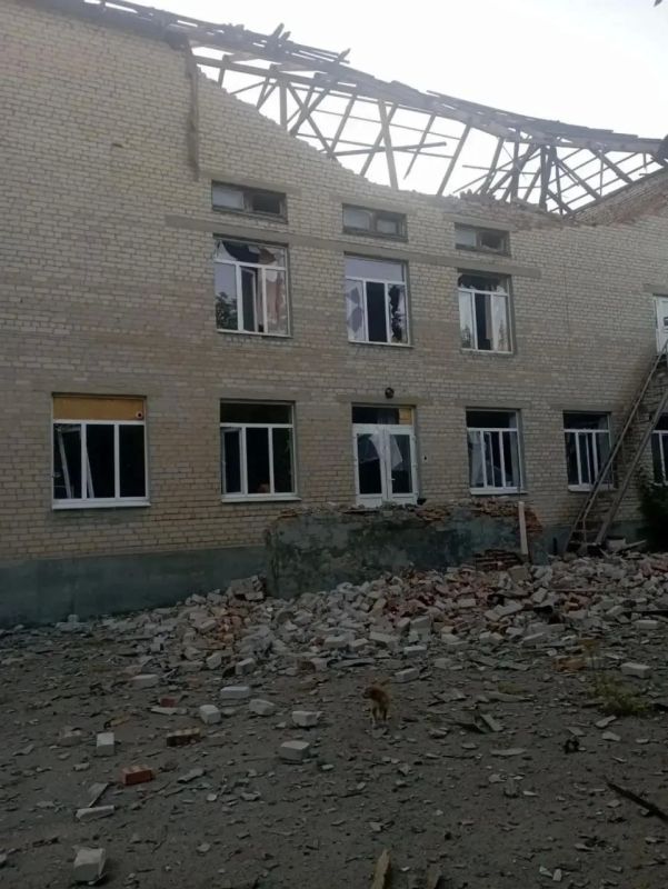 ВСУ ударили по школе и детскому саду в Запорожской области