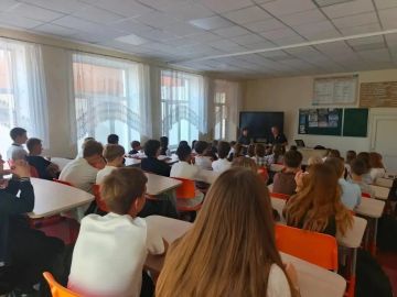 В Бердянске прошла образовательная акция ко Дню солидарности в борьбе с терроризмом