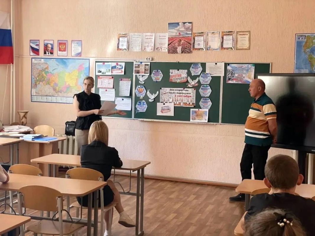 В Пришибской школе в День солидарности в борьбе с терроризмом почтили жертв бесланской трагедии