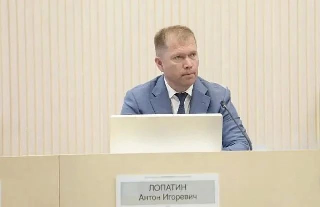 Сегодня День рождения у члена ЦИК России Антона Игоревича Лопатина