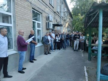 В Мелитополе продолжается информирование трудовых коллективов о ходе избирательной кампании
