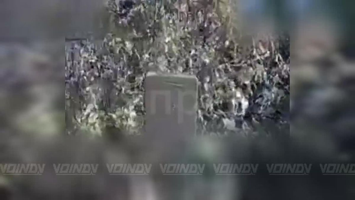 Операторы БпЛА 26 полка РХБЗ 36 гвардейской общевойсковой армии группировки войск «Восток» не дают вражеским БпЛА подняться в воздух, уничтожая антенны НСУ на Запорожском направлении