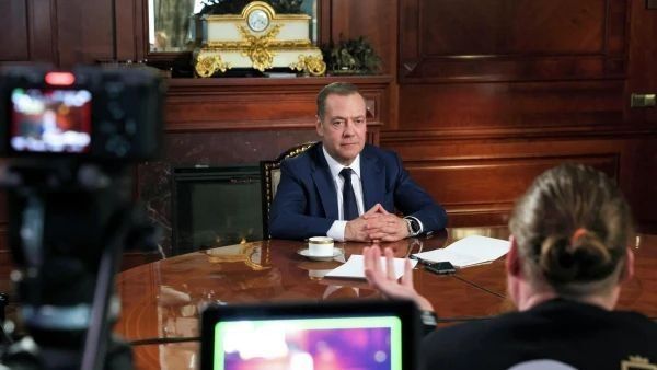 Максим Зубарев: Откровенное интервью Дмитрия Медведева в газете «Ведомости»