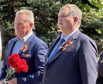 Поздравляю главу Пологовского муниципального округа Запорожской области Алексея Александровича Салмина с днем рождения!