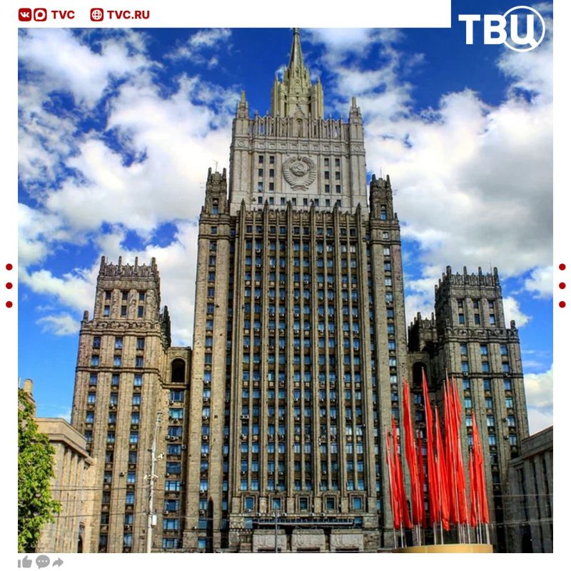 Киевская хунта терактами осознанно стремится торпедировать любые теоретические шансы на переговорный процесс, заявили в МИД РФ