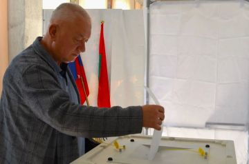 Сегодня свою гражданскую позицию выразил и депутат Виталий Геннадьевич Гоман