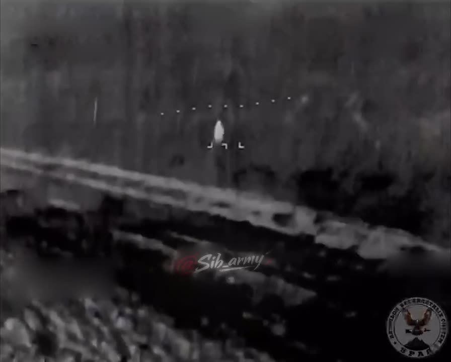 Операторы БпЛА бригады Урал догоняют убегающих солдат ВСУ