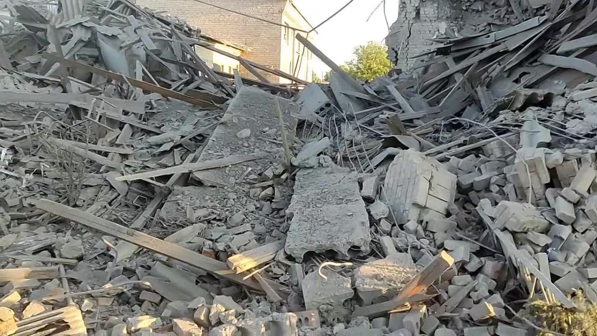 ВСУ разрушили избирательный участок в школе прифронтового поселка Запорожской области, сообщил губернатор Евгений Балицкий