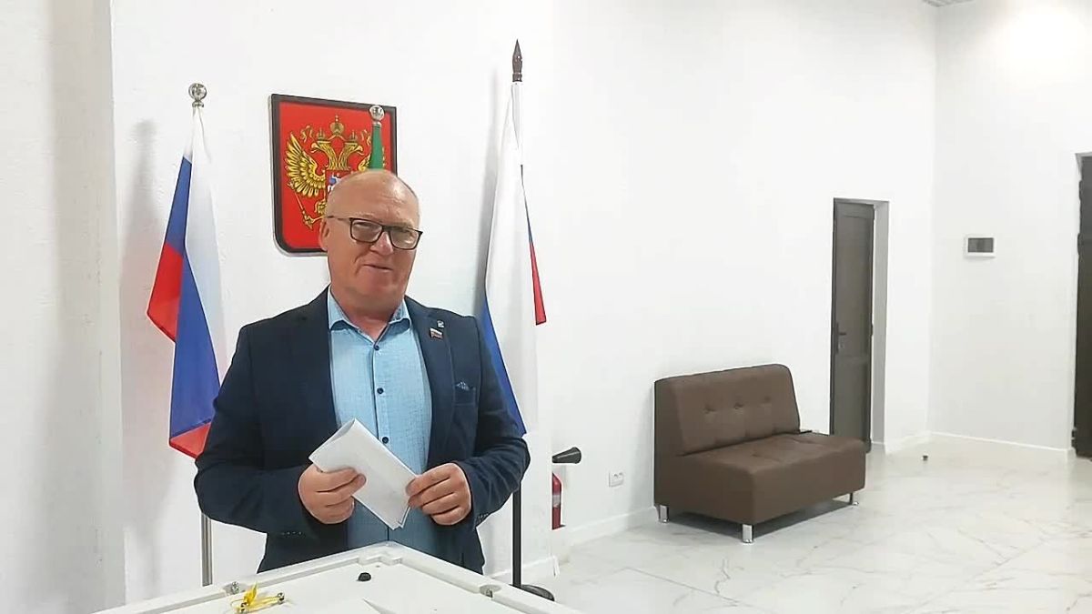 Председатель Михайловского окружного Совета депутатов принял участие в голосовании
