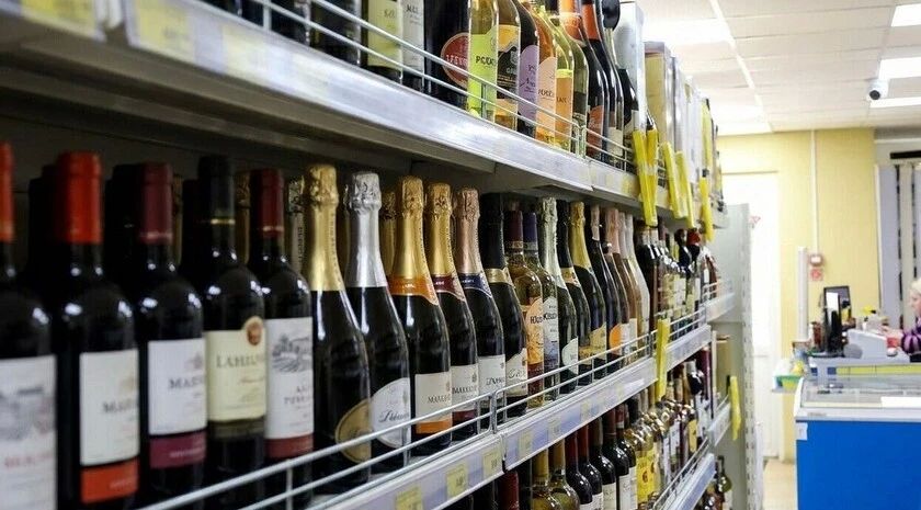 Минздрав: потребление алкоголя в РФ снизилось на 10% с начала года