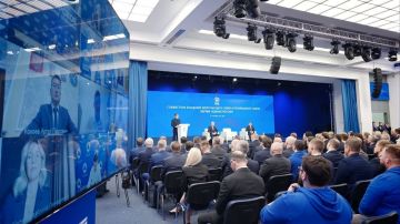 «Единая Россия» заявила о 349 мандатах в Госдуме и победе во всех регионах