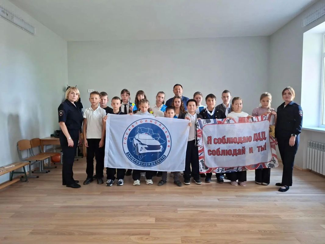 В ГБУ ОО ЗО «СОШ №24» г. Мелитополь и в Вознесенской школе № 4 городского округа Мелитополь состоялись значимые события — торжественные посвящения учащихся в ряды отрядов Юных инспекторов движения