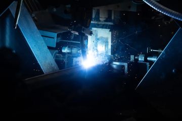 Возрождение экономики воссоединённых регионов начинается с работающих предприятий