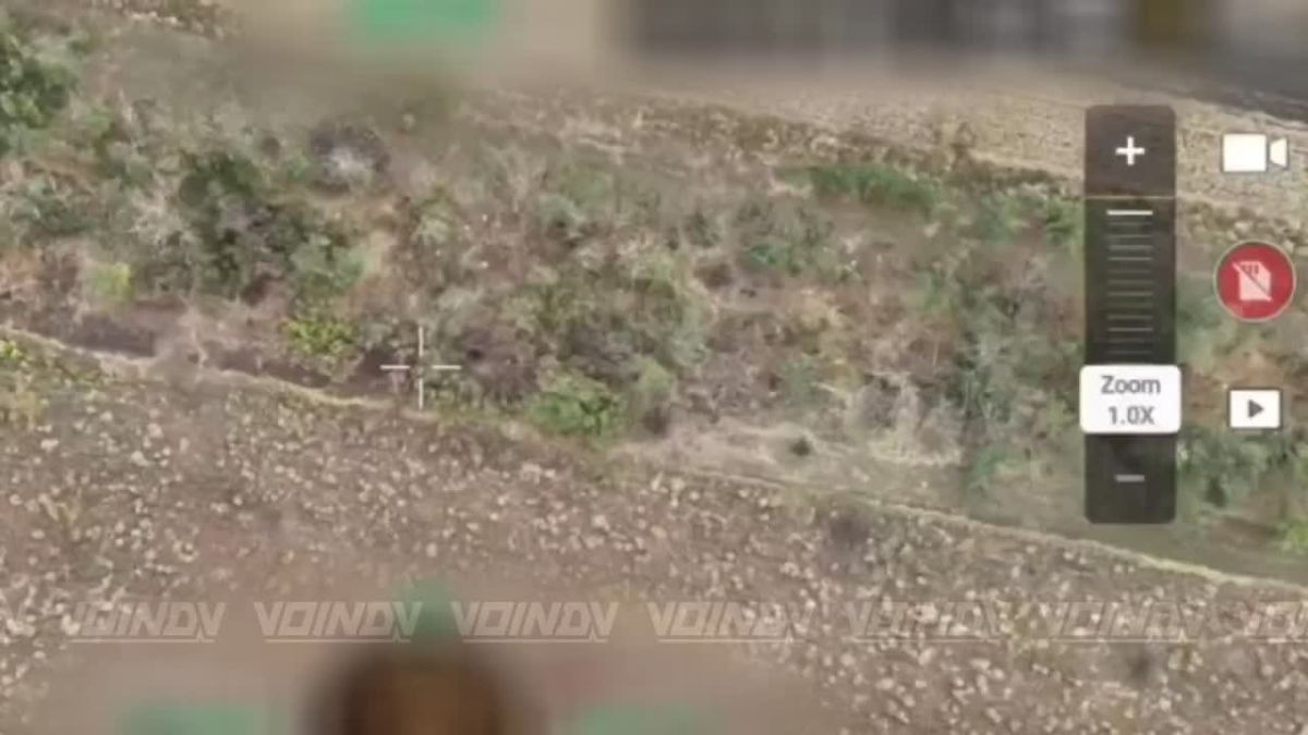 Гвардейцы 64 отдельной мотострелковой бригады группировки войск "Восток" хоронят живую силу в их же укрытиях на Запорожском направлении
