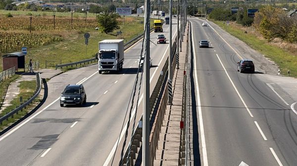 Трассу "Новороссия" в Крым расширяют до четырех полос - как идут работы