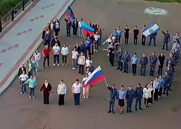 День воссоединения ДНР, ЛНР, Запорожской и Херсонской областей с Российской Федерацией объединил молодёжные советы ФОИВов Астраханской области