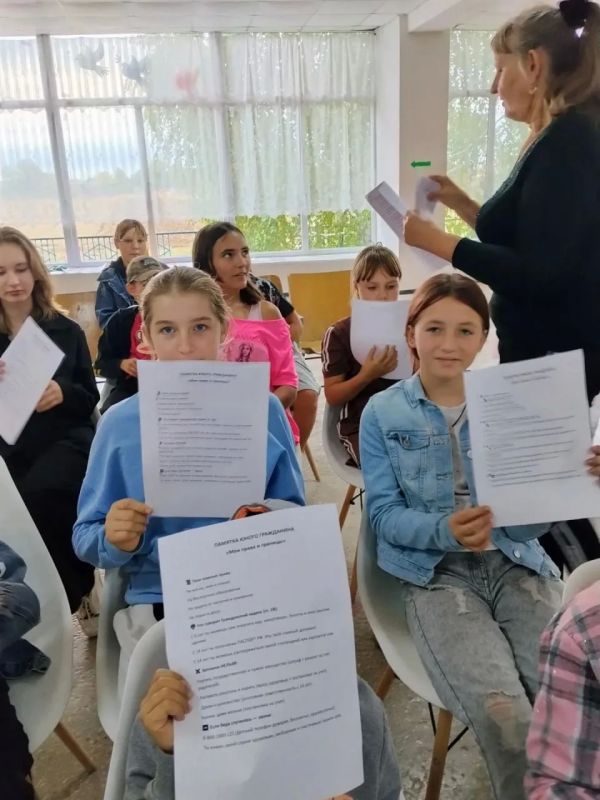 В Долинском КД состоялась встреча-диалог «Разговор начистоту: что нужно знать подростку о законе»