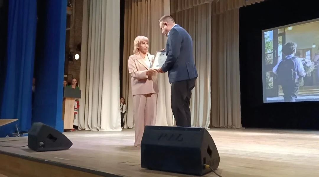 В День учителя Педагогическая неделя в Запорожской области завершилась праздничным концертом