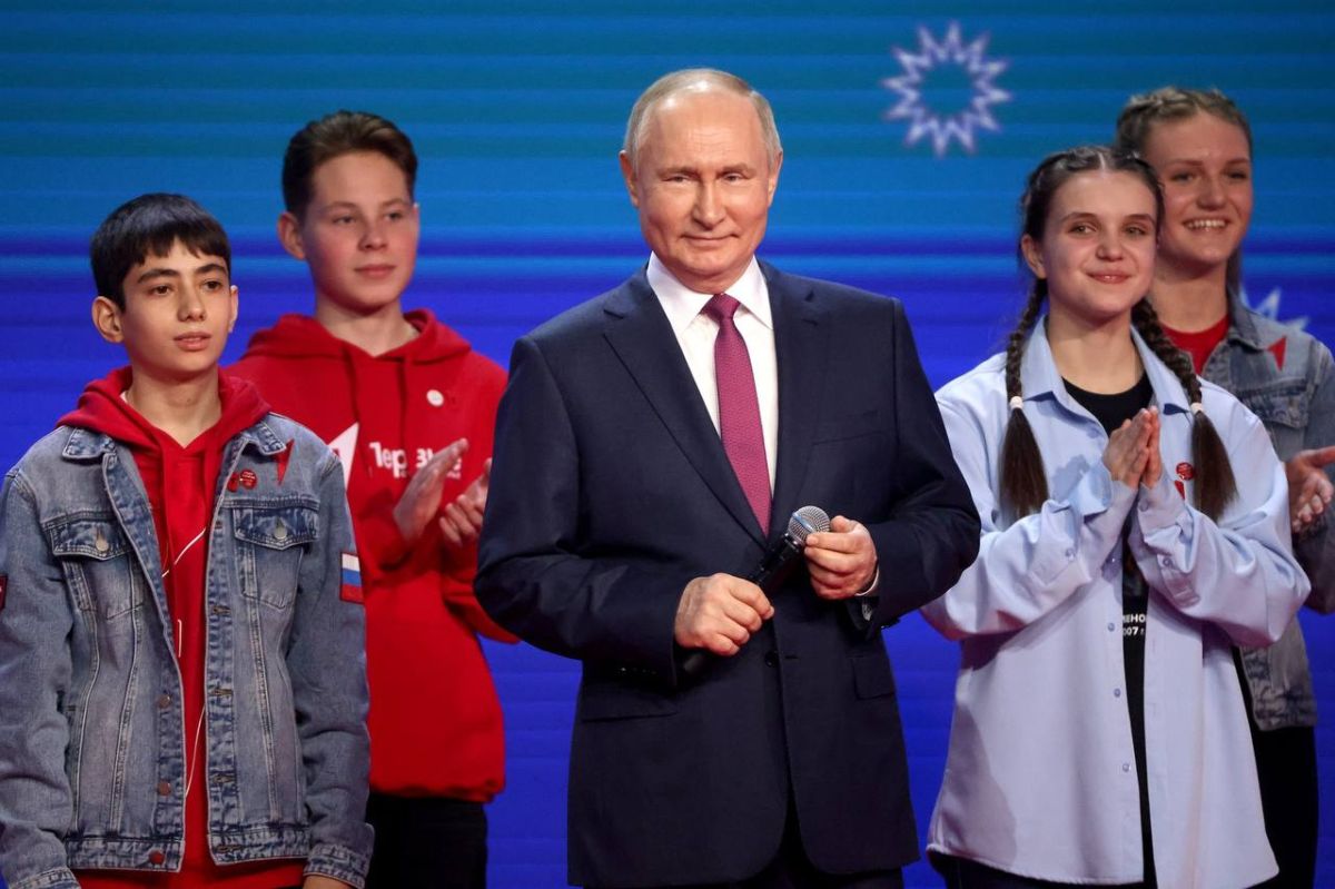 Сегодня свой День рождения отмечает Президент Российской Федерации и Председатель Наблюдательного совета Движения Первых Владимир Владимирович Путин!