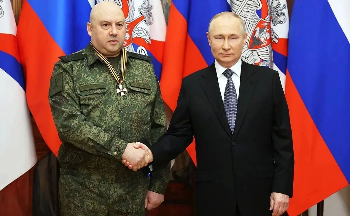 Генерал Суровикин вернулся к командованию российскими войсками в зоне СВО - британская The Telegraph
