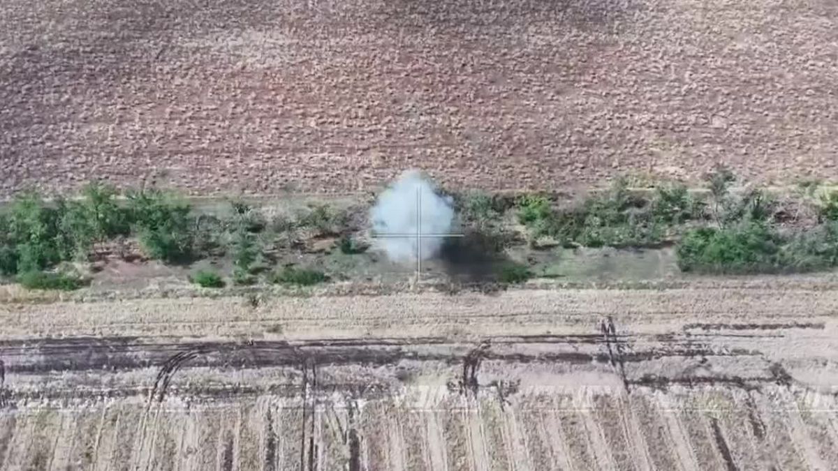 Операторы БпЛА 1461 мотострелкового полка 36 армии группировки войск «Восток» продолжают выявлять и уничтожать малые группы противника на Запорожском направлении