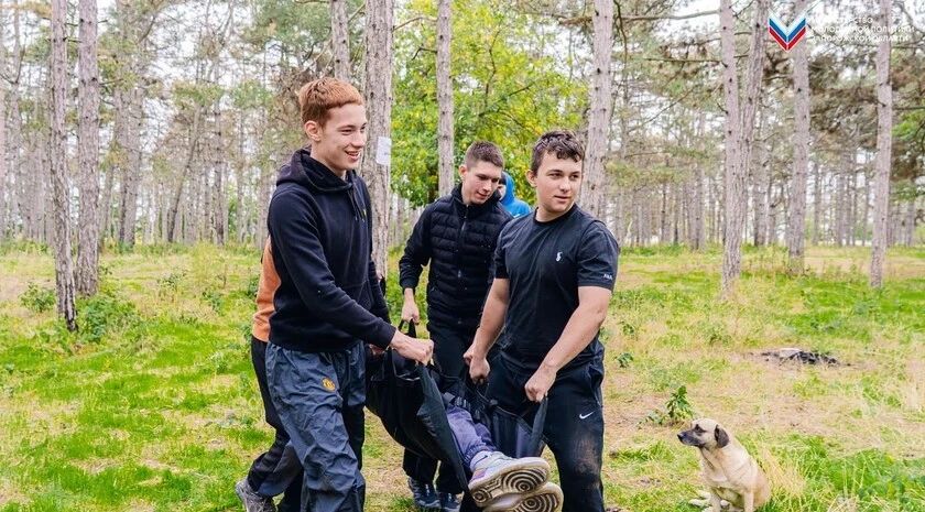 Ребята в Мелитополе проверили характер на «Военной тропе»