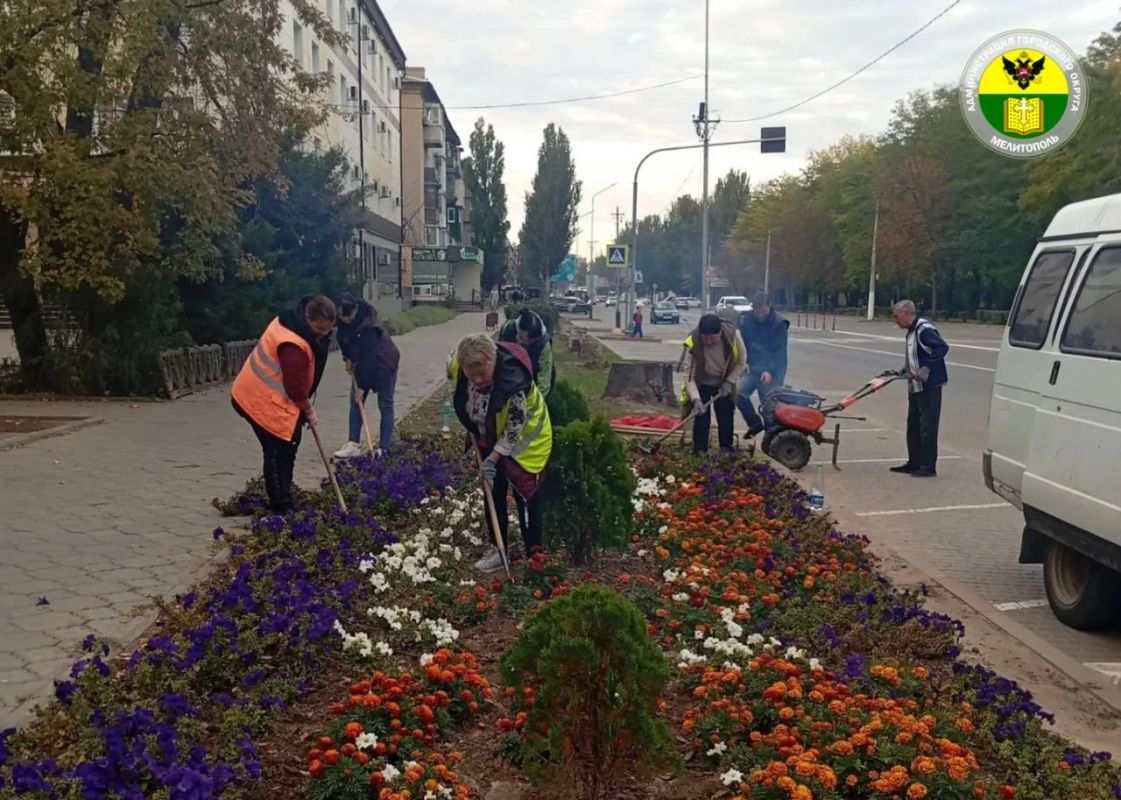 В Мелитополе продолжаются работы по благоустройству общественных территорий