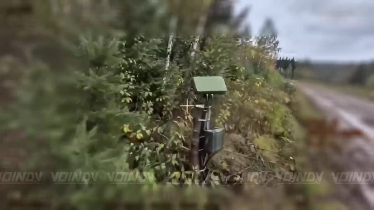 Расчеты БпЛА 77 отдельного полка беспилотных систем группировки войск «Восток» уничтожили антенны НСУ на Запорожском направлении