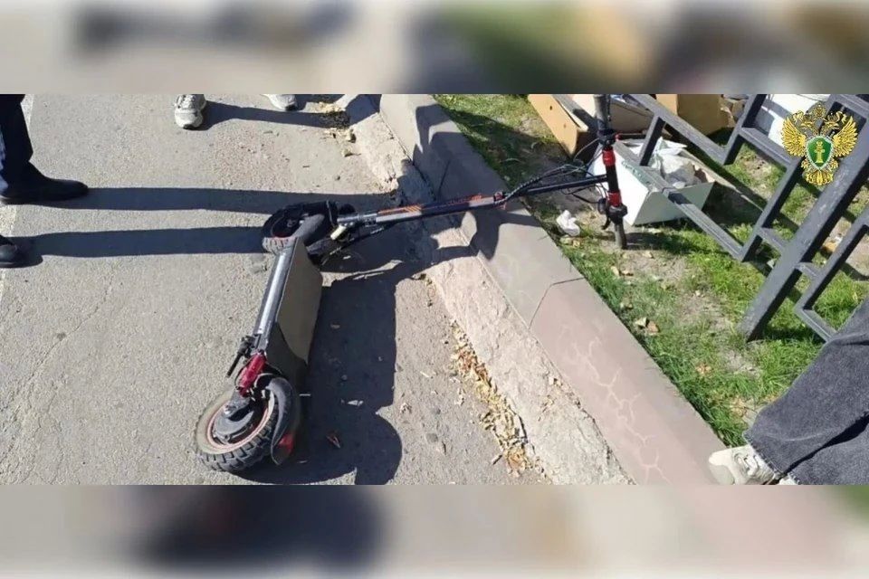 Двое подростков на электросамокате попали в аварию в Мелитополе