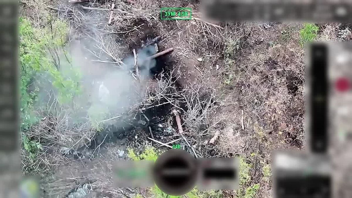 Чингис Дамбиев: Дроноводы штурмового подразделения группировки войск "Восток" ВС РФ уничтожают живую силу противника на Запорожском направлении