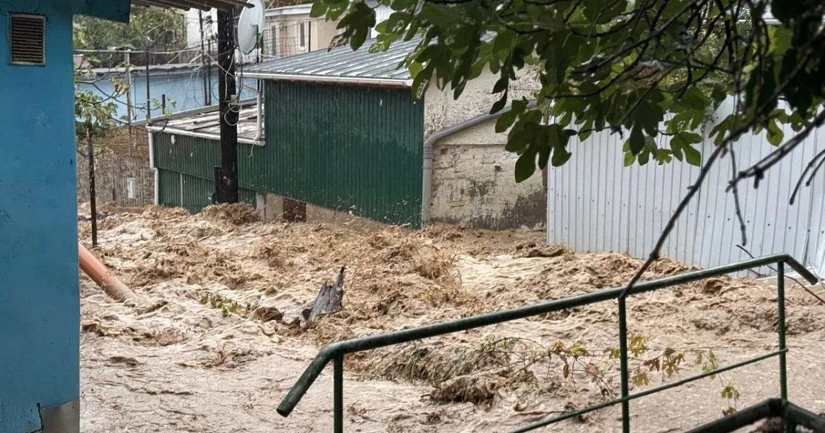 В Кореизе проверят, почему река вышла из берегов и подтопила дома