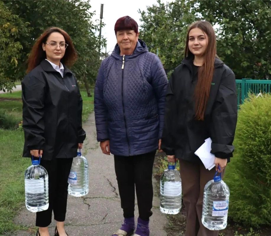 Весёловском округе продолжается адресная доставка питьевой воды