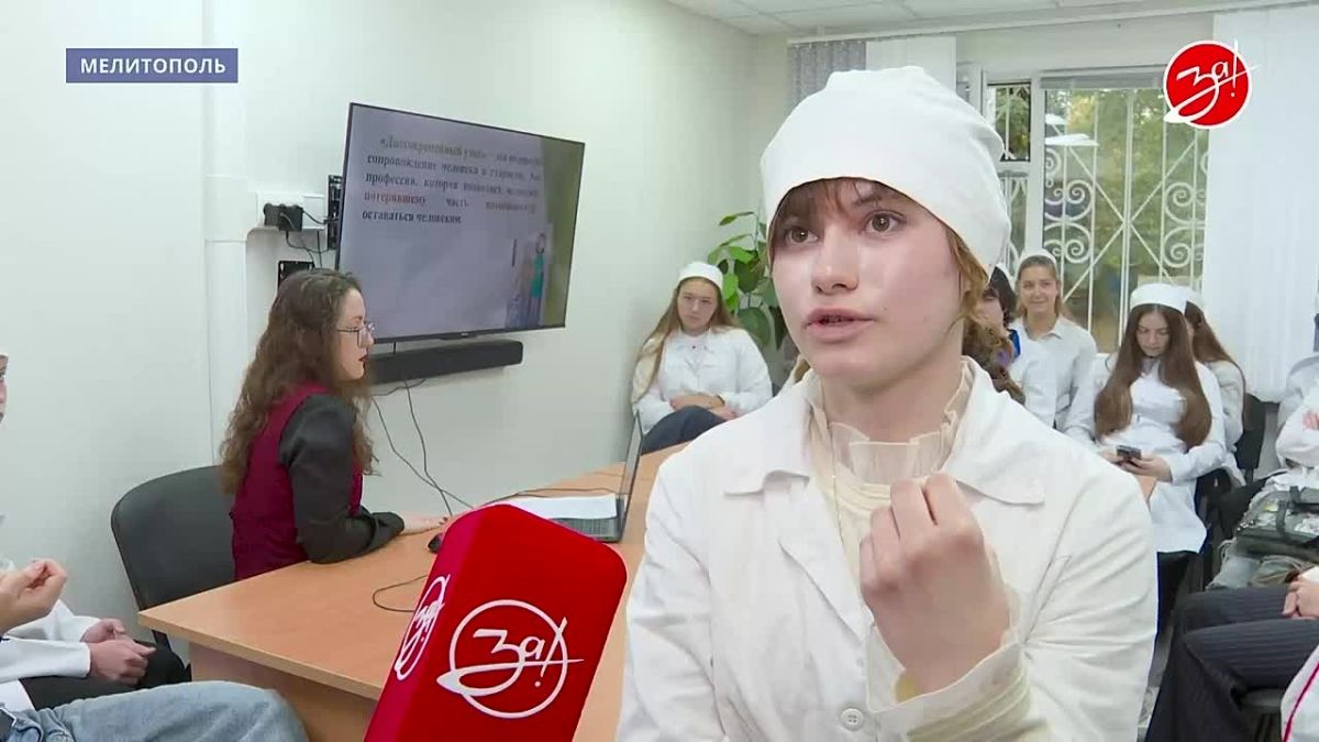 Профориентационный тур, организованный Мелитопольским кадровым центром, объединил медицинское и социальное направления