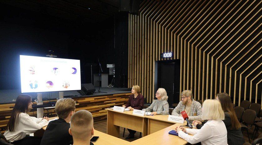 В Мелитополе прошёл мастер-класс по вязанию в рамках «Белорусских сезонов»
