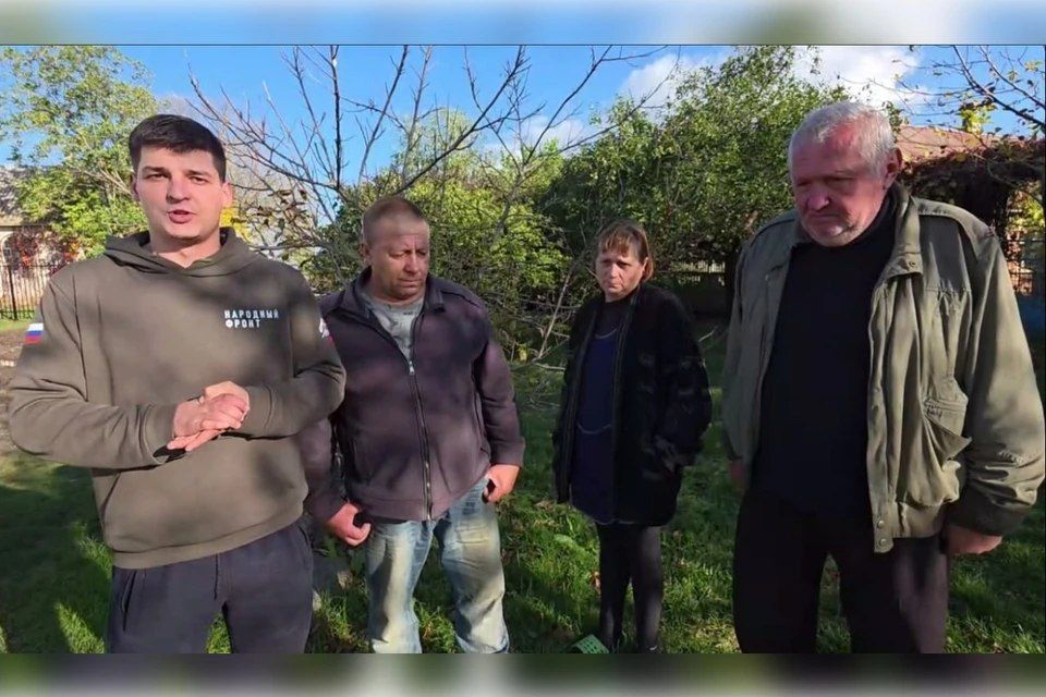Гумпомощь привезли семье из Пологов, потерявшей дом из-за обстрела ВСУ