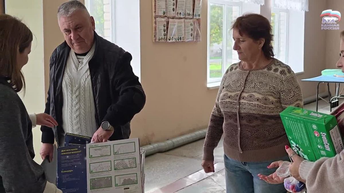 Поддержка детского творчества: в Дом культуры села Долинское передали наборы для рукоделия