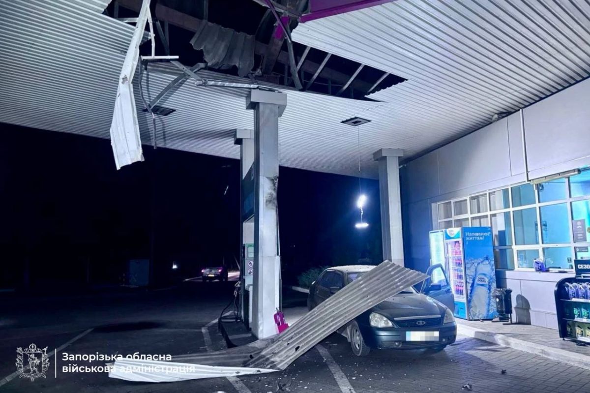 В оккупированном Запорожье прилетело по очередной АЗС