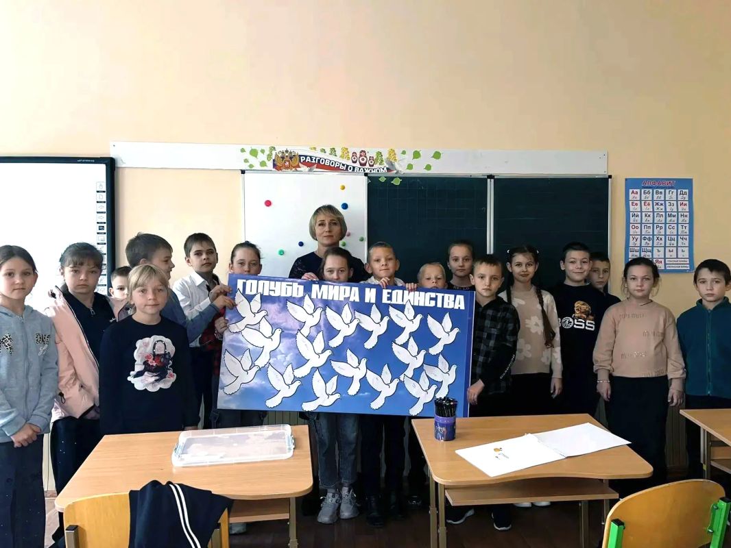 В Пришибской школе прошла акция ко Дню народного единства
