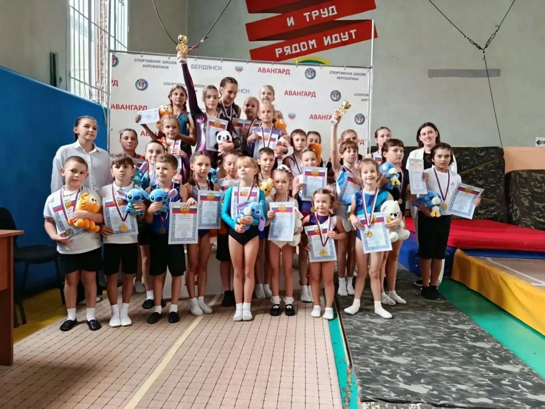 Прыжки на акробатической дорожке: в Бердянске разыграли Кубок Приазовья