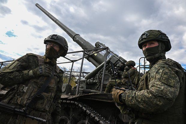 «РГ»: Дроны-разведчики Z-16 обеспечивают высокоточную стрельбу САУ 2С1 «Гвоздика»