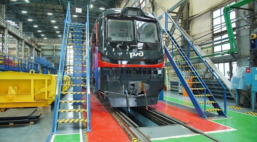 Российский электровоз 2ЭС9 готовится к испытаниям: сможет вести составы массой 7,1 тыс