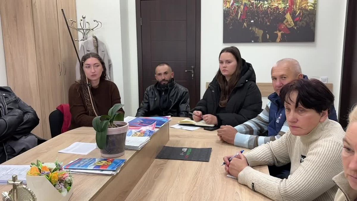 Глава Черниговского муниципального округа Илона Сергеевна Щипенко провела рабочее совещание с заведующими территориальных групп сёл
